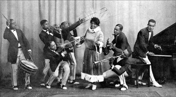 Mamie Smith and Her Jazz Hounds